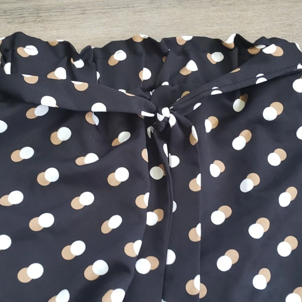 Womans polka dot shorts - Picture 2 of 12